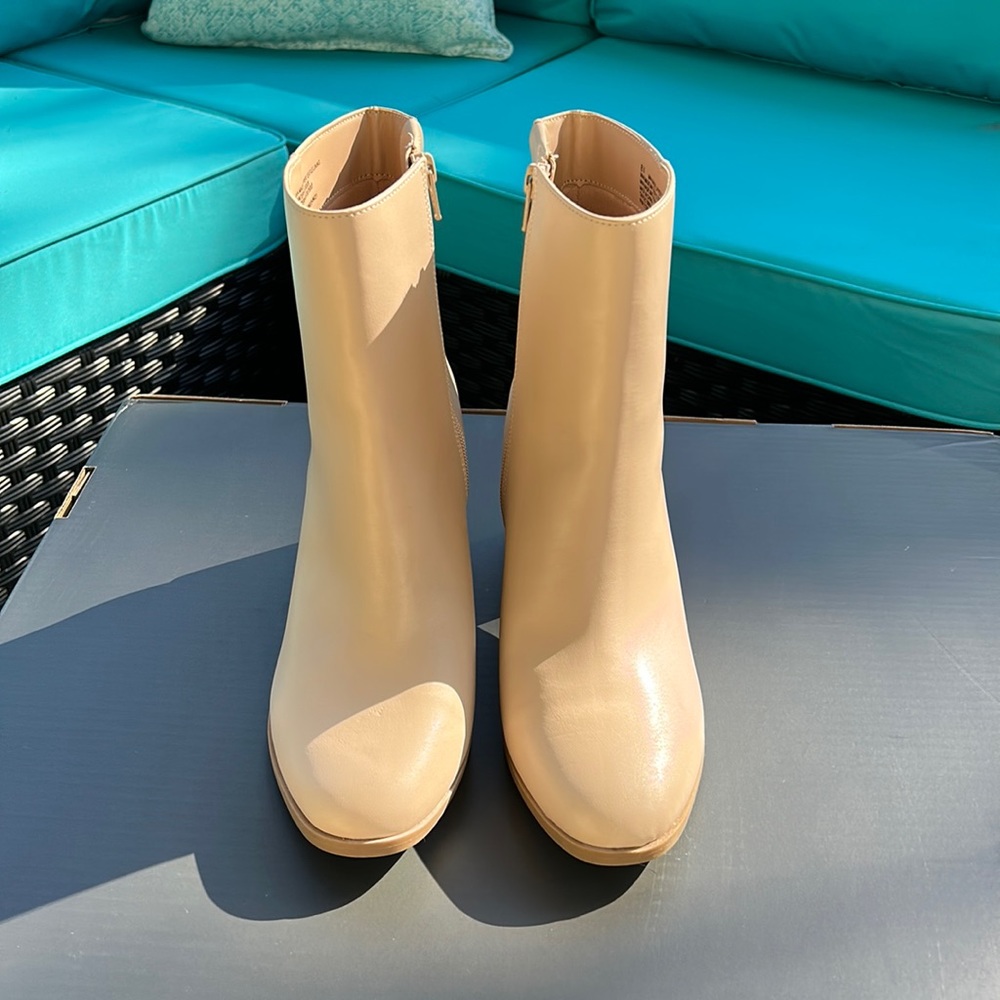 Booties! - Picture 2 of 4